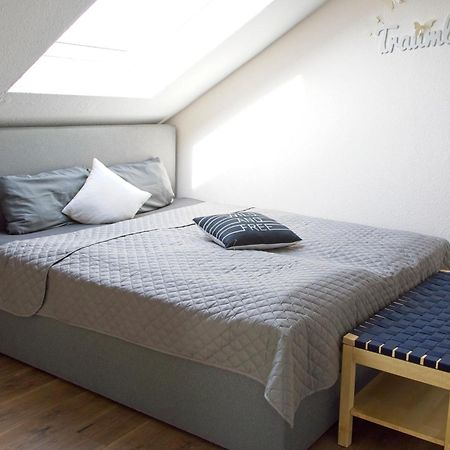 Neustadt-Aussicht - Grosse Wohnung Mit Balkon Dresden Buitenkant foto