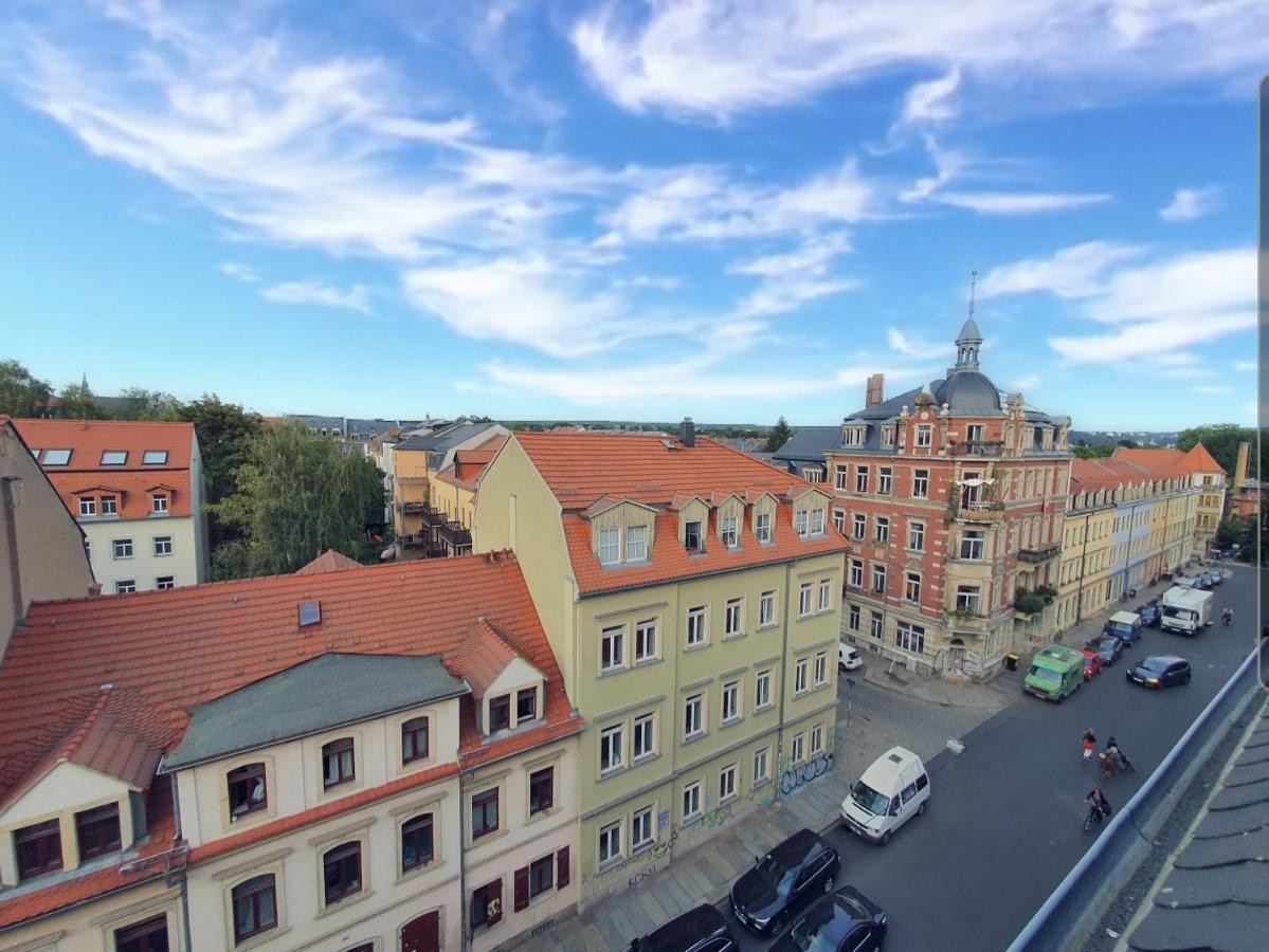 Neustadt-Aussicht - Grosse Wohnung Mit Balkon Dresden Buitenkant foto